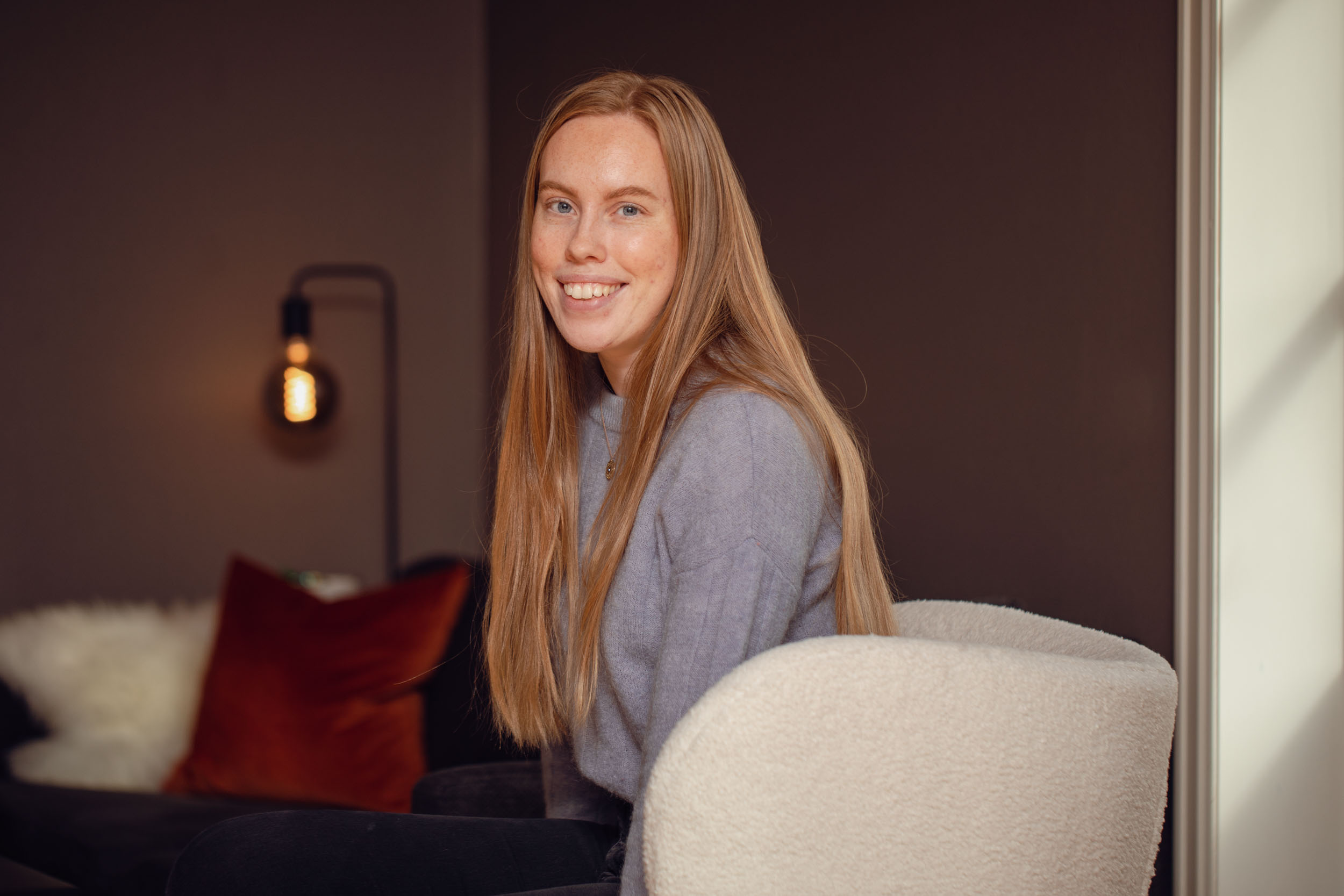 Nytilflyttede Ingrid Malene Landsgård Wiik i leiligheten sin. 